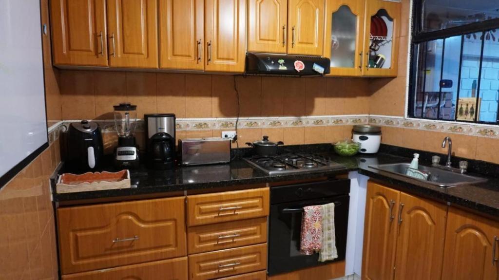 Bogota Rooms Aeropuerto Екстер'єр фото
